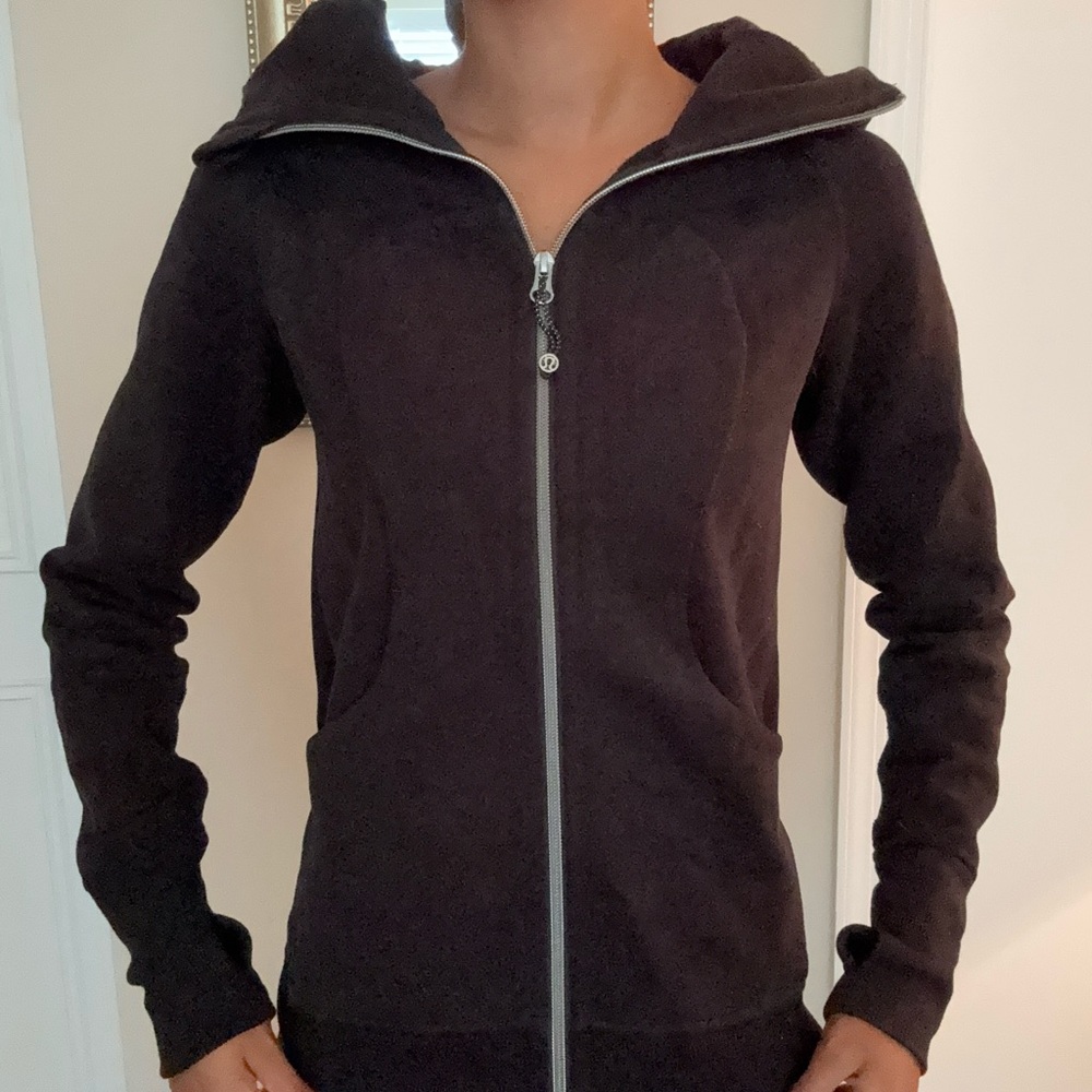 black lululemon define jacket